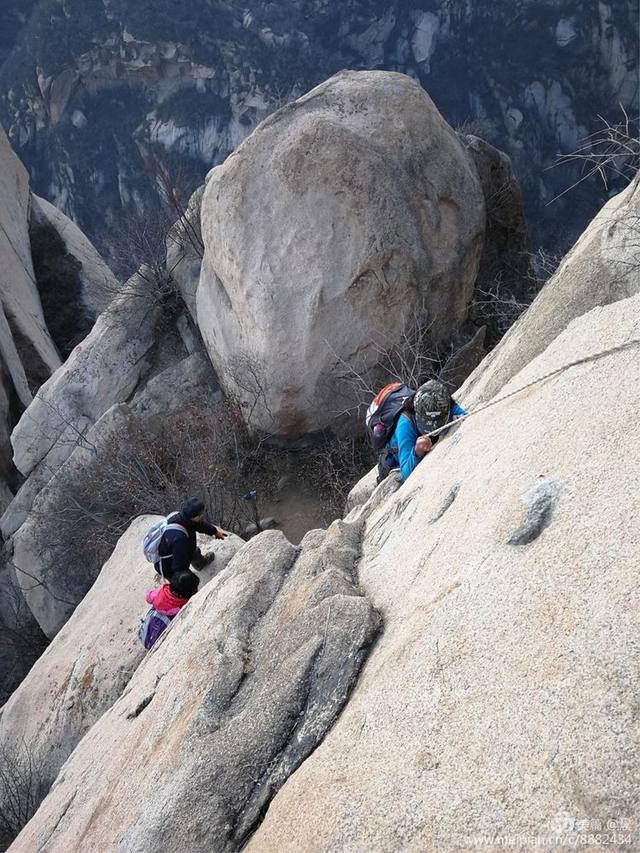 凤凰岭鲸鱼背~熬狱沟~道德峰恐怖的穿越